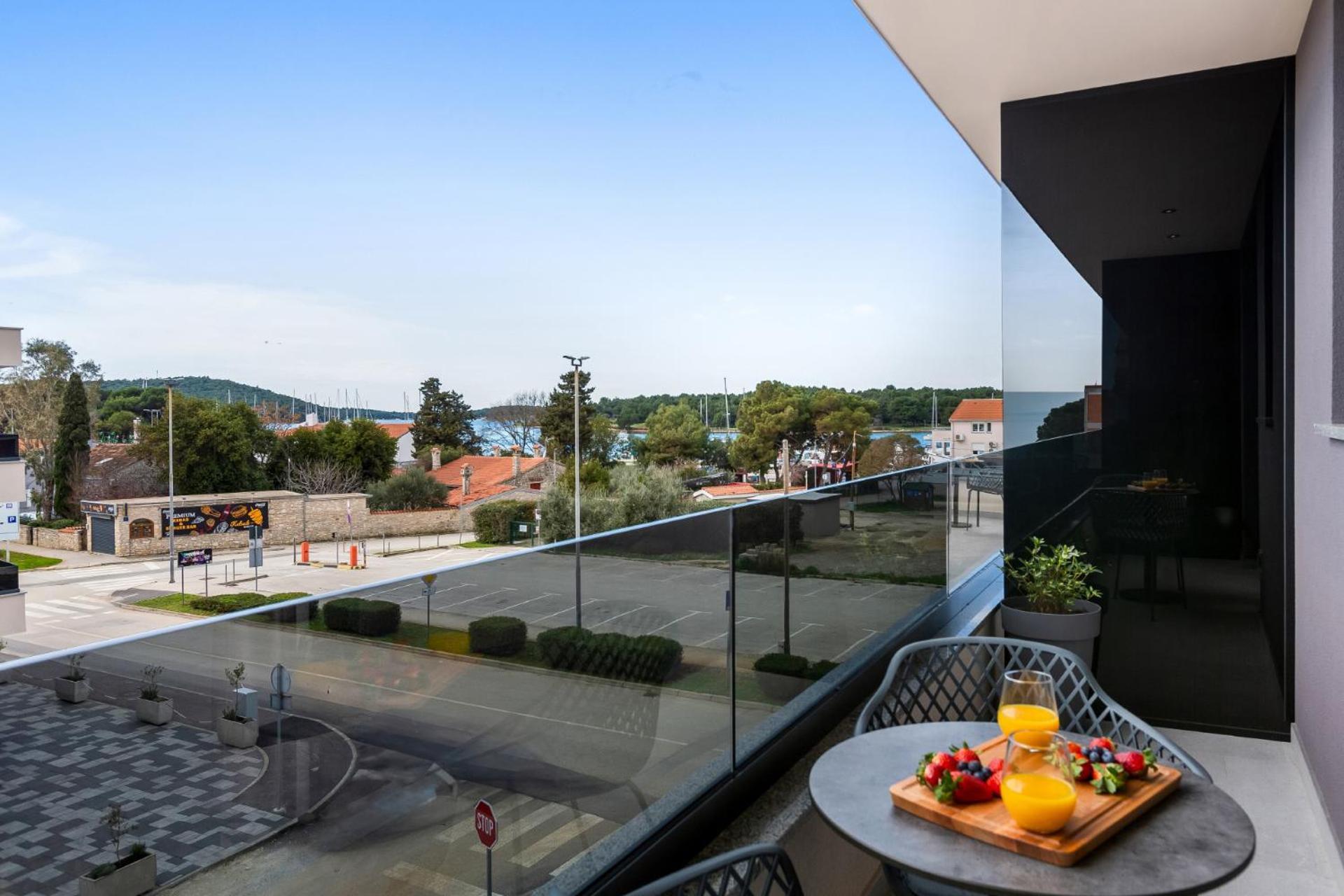 Fly Rooms Medulin - 50M From The Beach - New 2024 Экстерьер фото